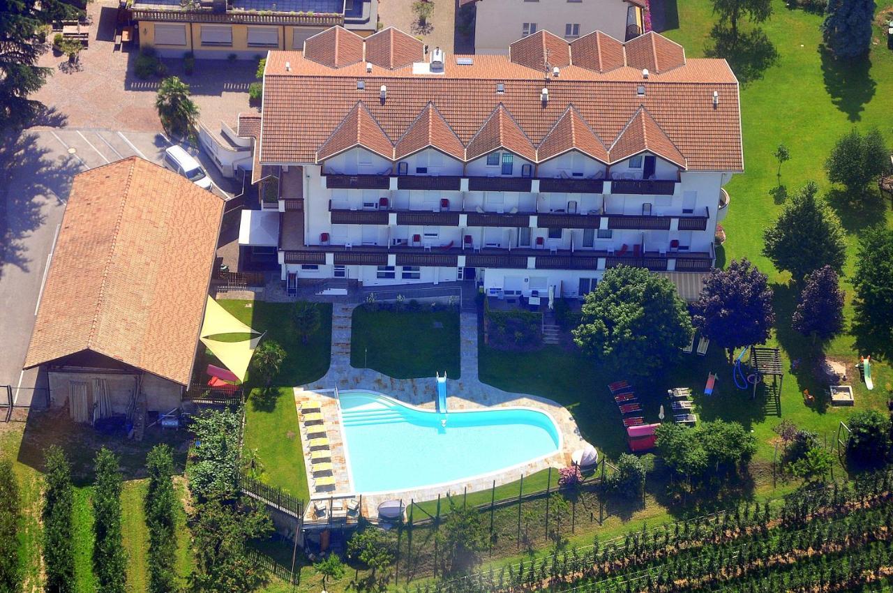 Hotel Garni Gruener Baum Лайвес Экстерьер фото