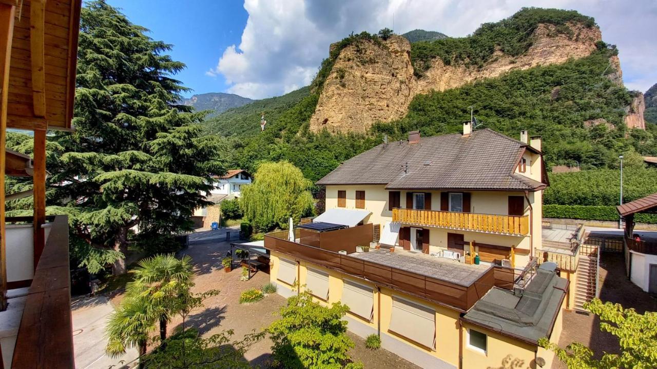 Hotel Garni Gruener Baum Лайвес Экстерьер фото