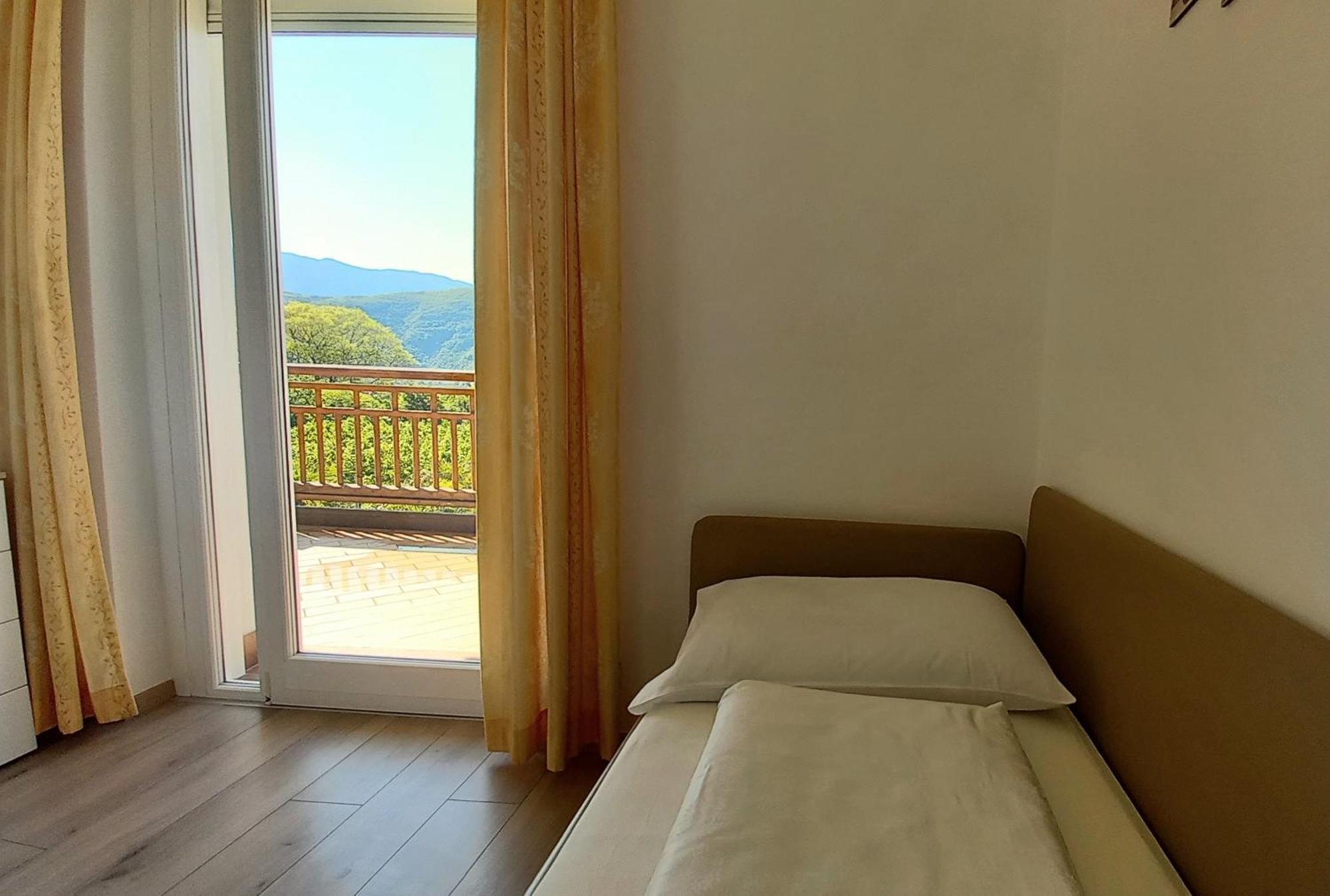 Hotel Garni Gruener Baum Лайвес Экстерьер фото